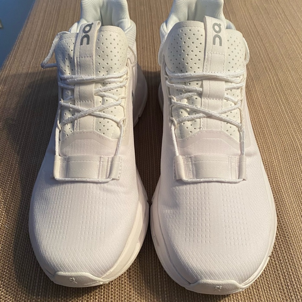 On Cloud Men’s Sneakers - Picture 5 of 6
